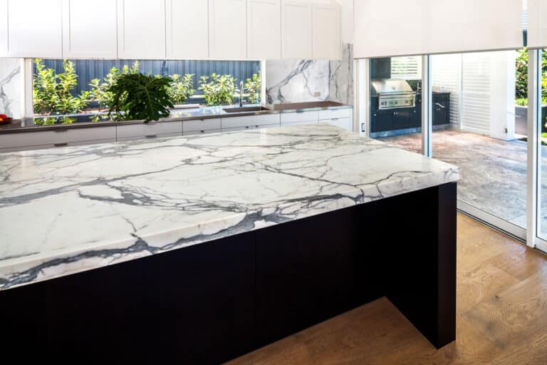 Quartzite vs. Marble: The Definitive Comparison for Your Kitchen Quartzite